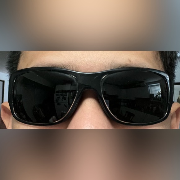 D&G Sunglasses - Picture 9 of 9